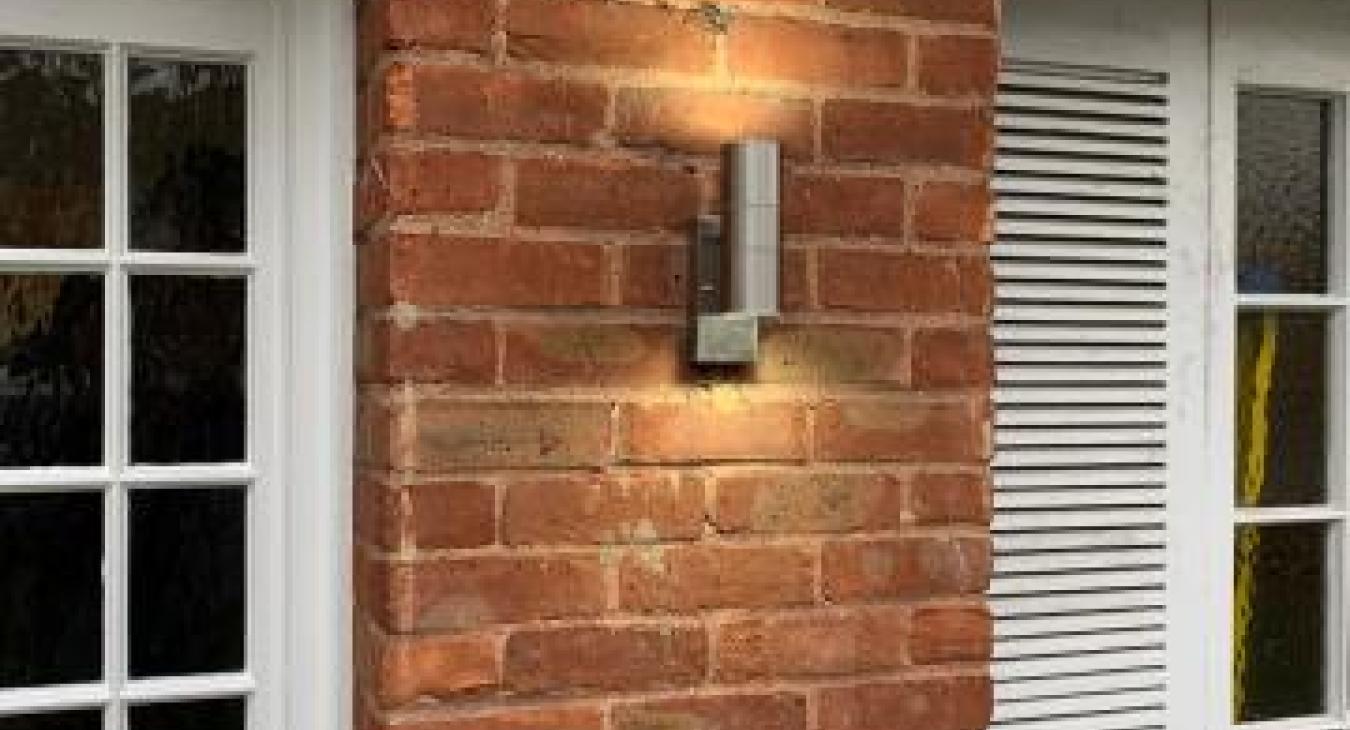 Outside Wall lighting in Bromley