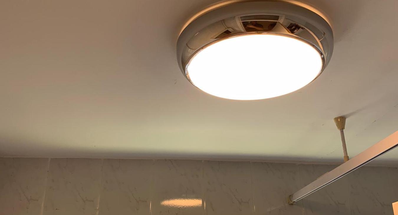 Bathroom light replacement in Orpington