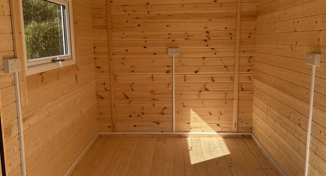 Shed Electrics in Chelsfield